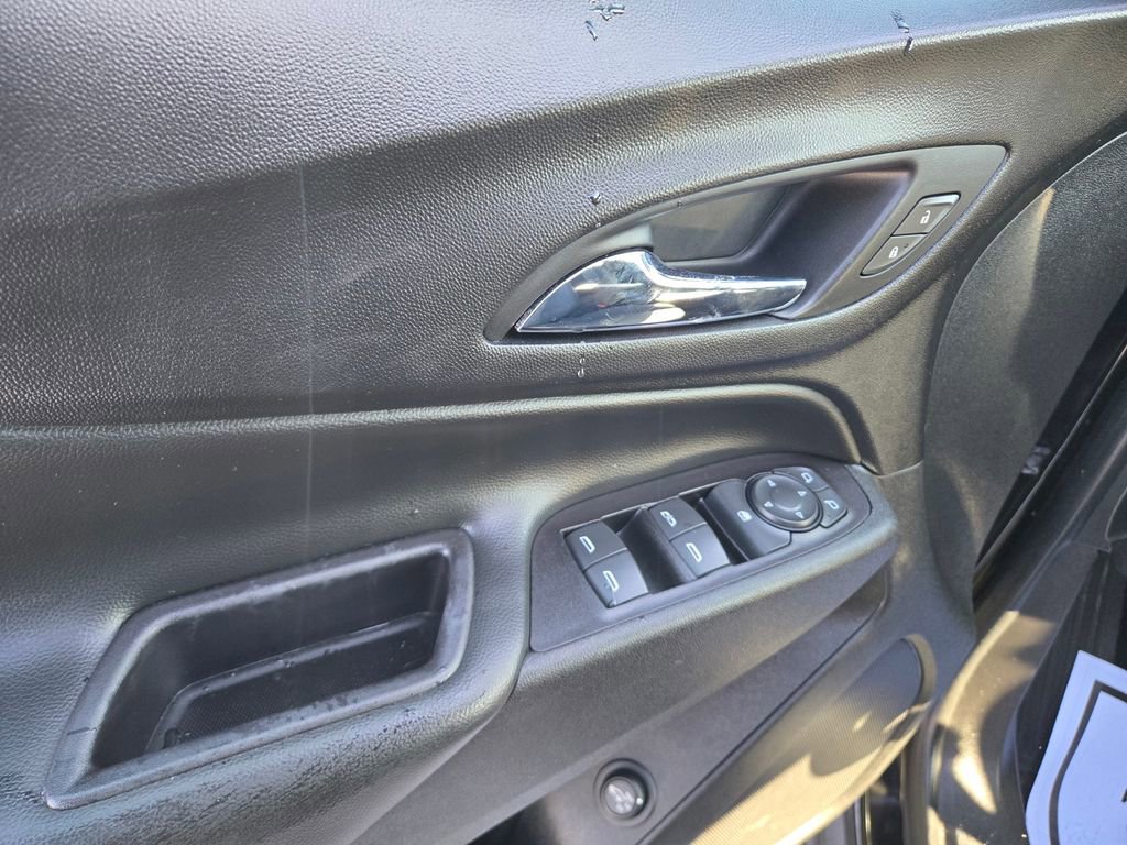 Used 2018 Chevrolet Equinox LT image 33