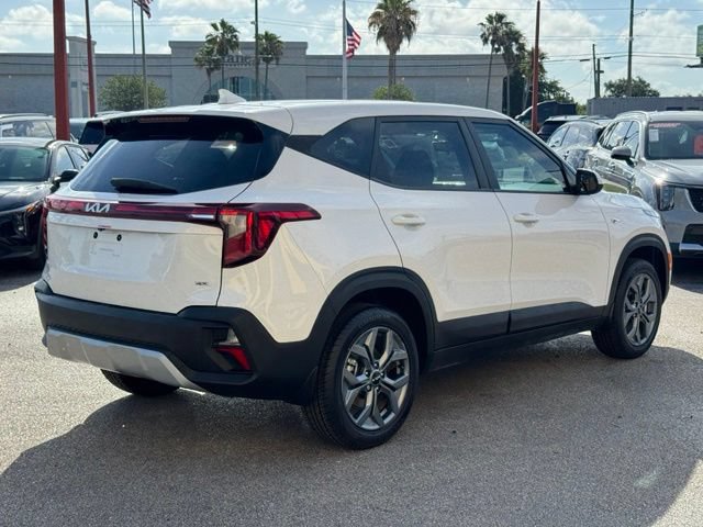 Certified 2025 Kia Seltos LX AWD/4WD image 5