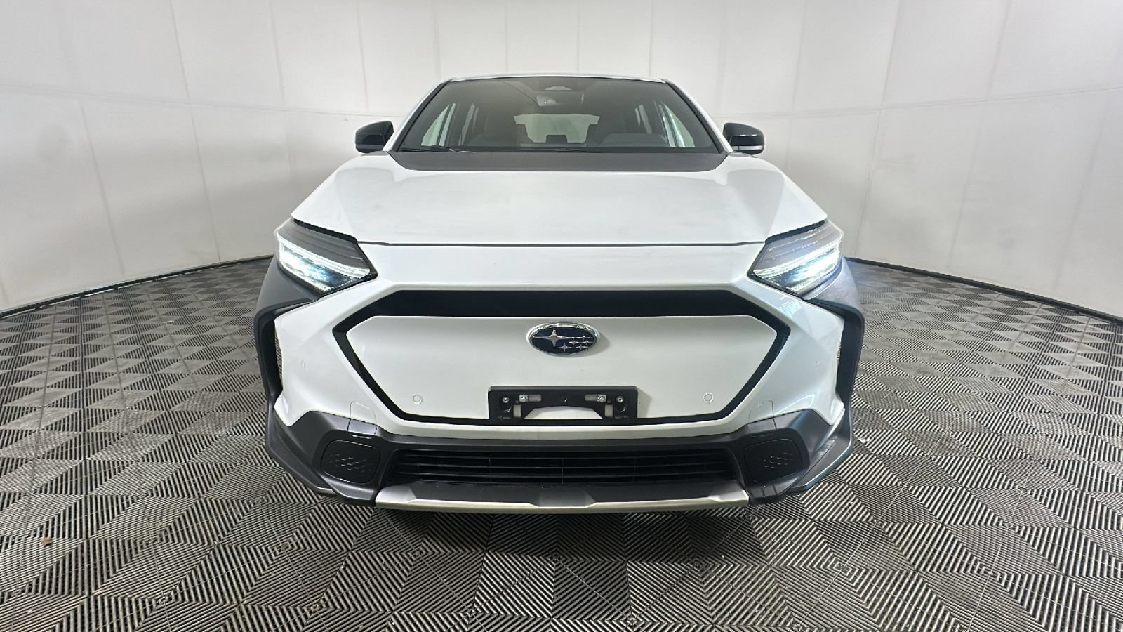 Used 2023 Subaru Solterra AWD image 9