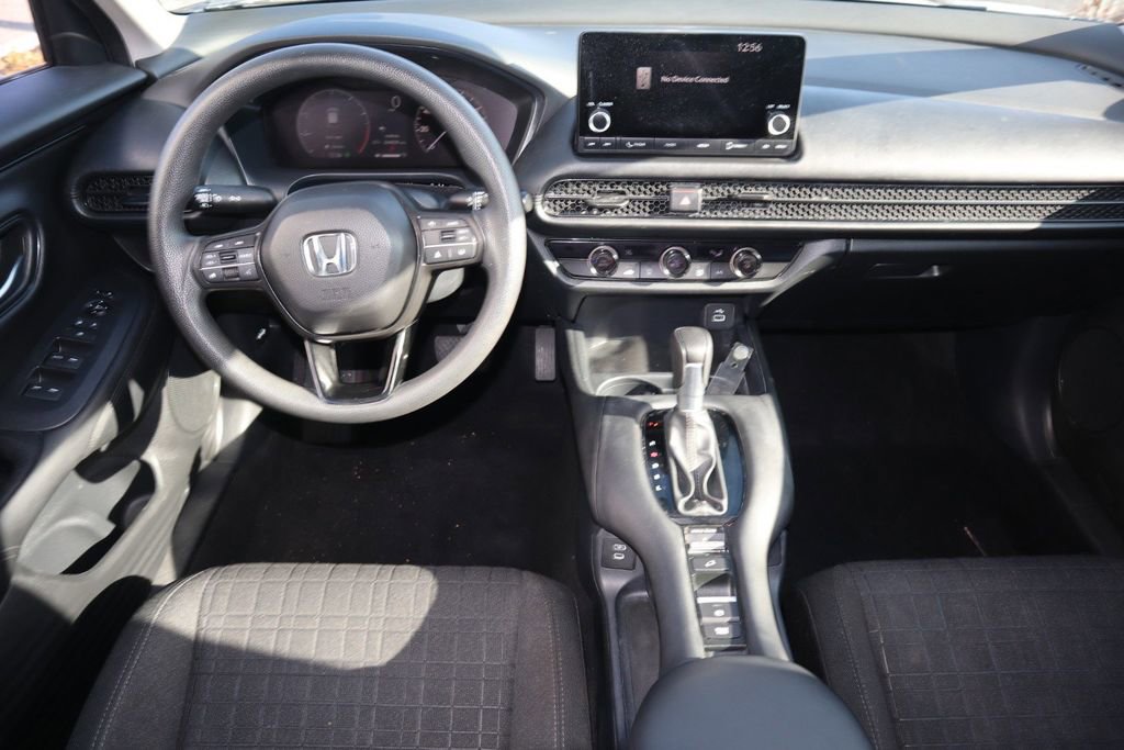 Used 2025 Honda HR-V LX image 12