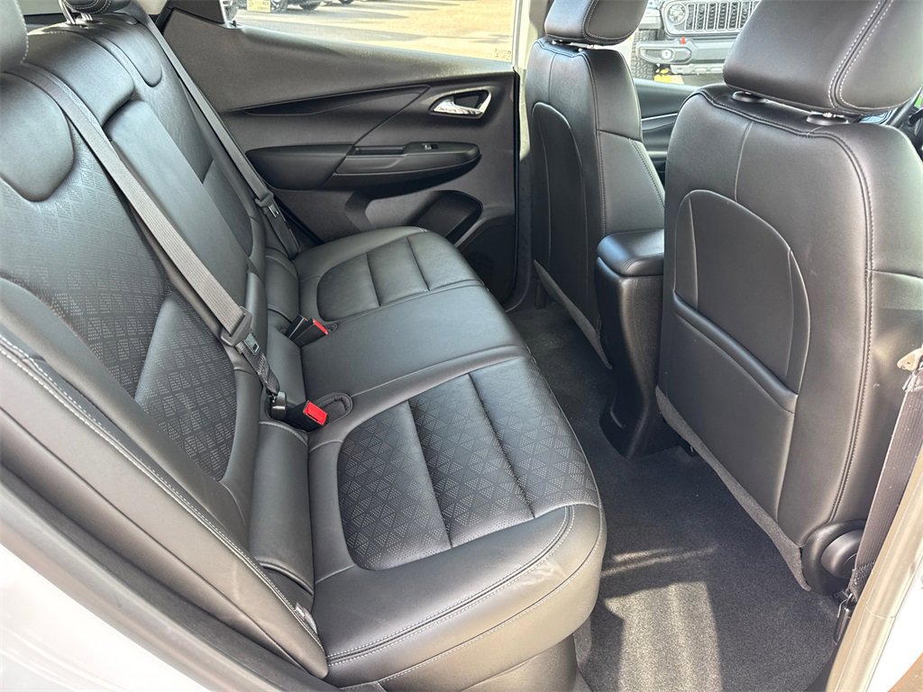 Used 2023 Chevrolet Bolt LT image 17