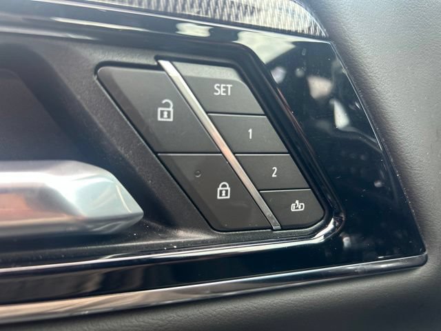 Used 2026 GMC Yukon Elevation AWD/4WD image 15