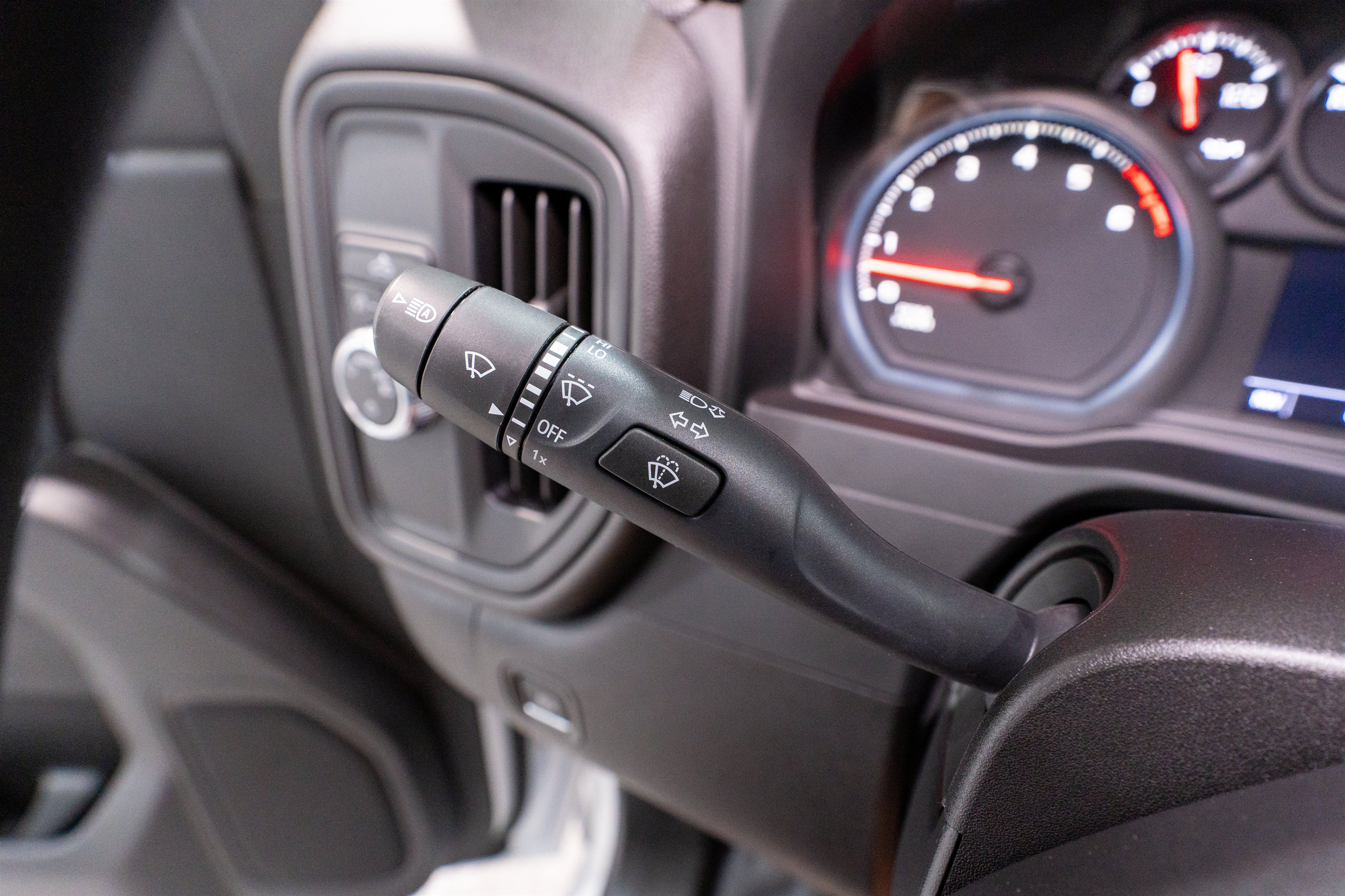 Used 2024 GMC Sierra 2500 Pro w/ Convenience Package RWD image 28
