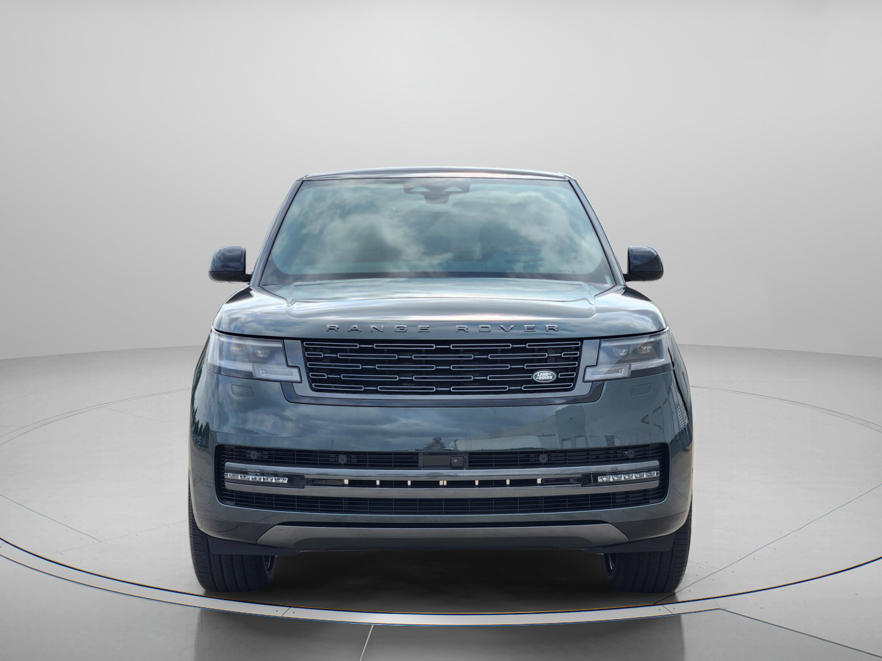 New 2026 Land Rover Range Rover Long Wheelbase SE AWD/4WD image 6
