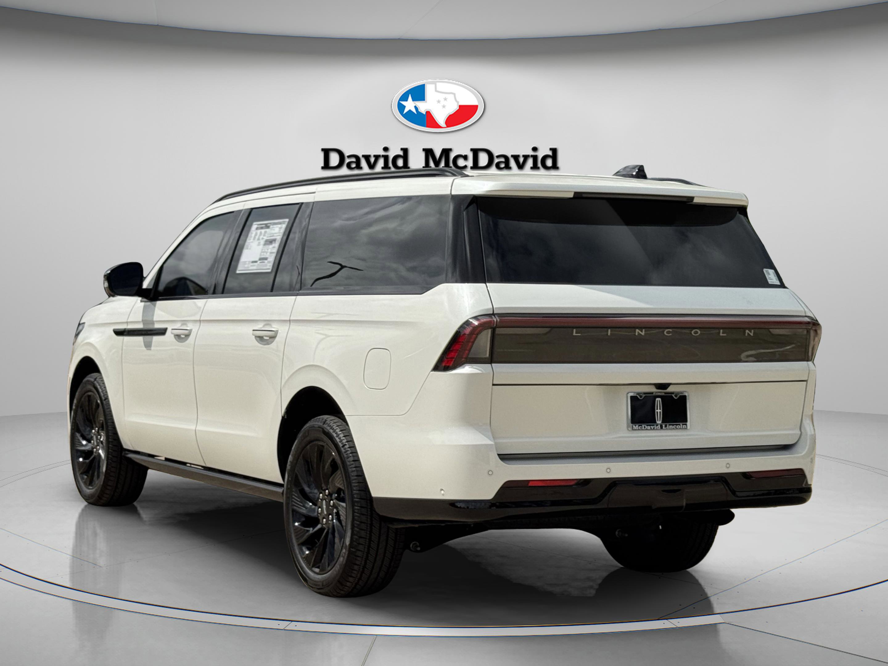 New 2025 Lincoln Navigator L Reserve w/ Jet Appearance Package AWD/4WD image 5