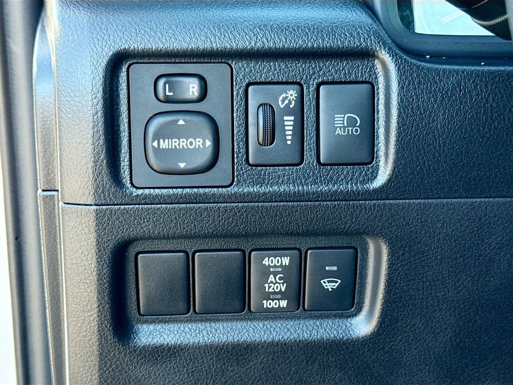 Used 2024 Toyota 4Runner TRD Off-Road image 10