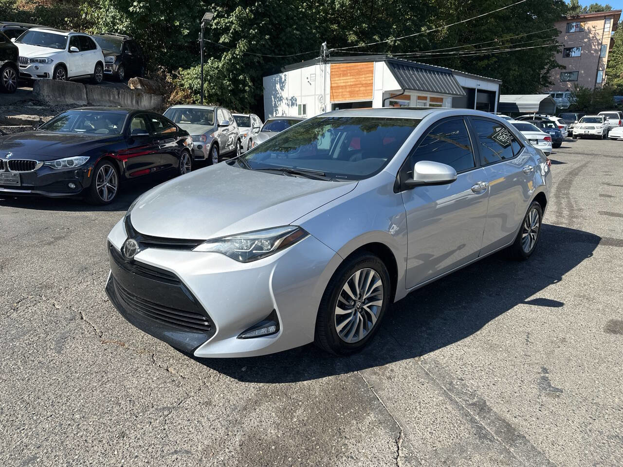Used 2019 Toyota Corolla XLE image 1