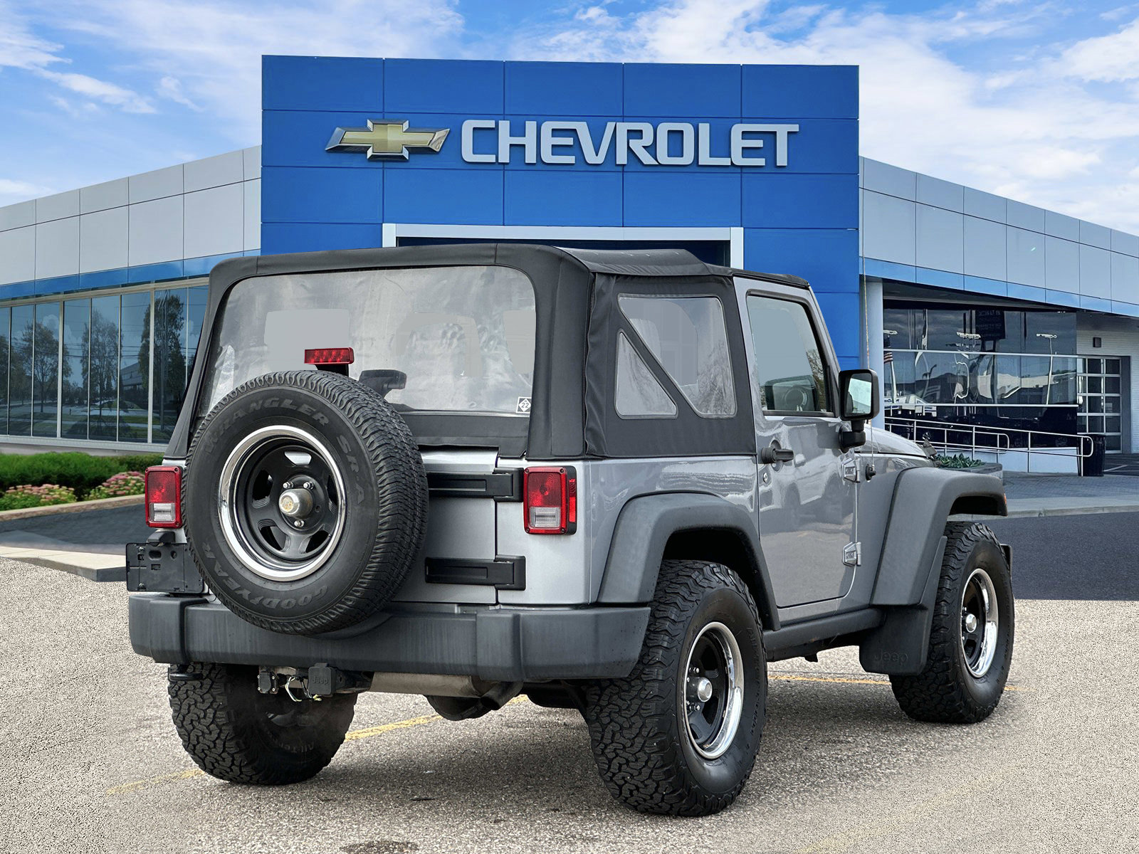 Used 2015 Jeep Wrangler Sport AWD/4WD image 4