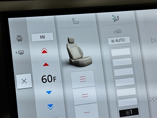 Used 2026 Land Rover Range Rover Evoque S image 23