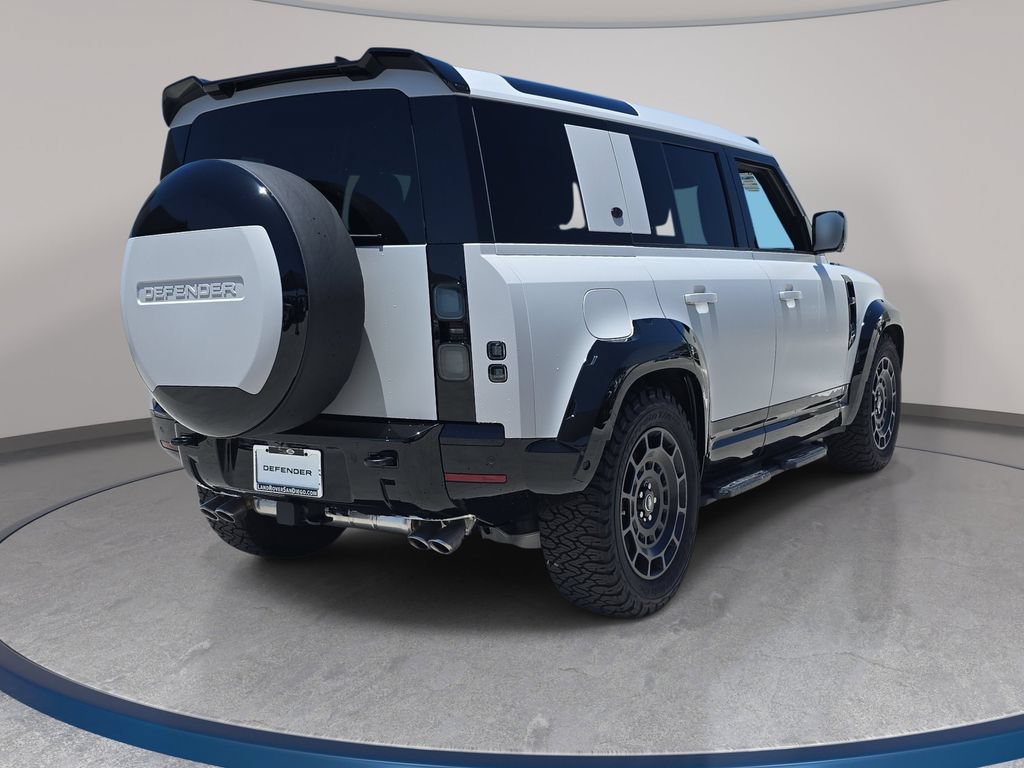 New 2026 Land Rover Defender 110 X-Dynamic SE AWD/4WD image 5
