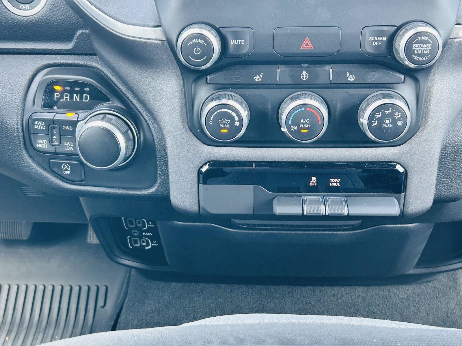 Used 2023 RAM 1500 Big Horn AWD/4WD image 19