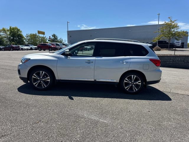Used 2020 Nissan Pathfinder Platinum AWD/4WD image 8