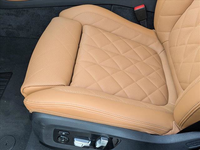 New 2026 BMW X5 xDrive40i w/ Executive Package image 4