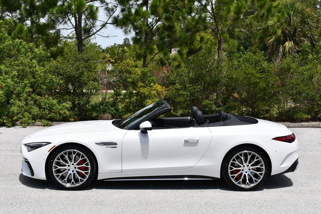 Used 2024 Mercedes-Benz SL 55 AMG 4MATIC image 3