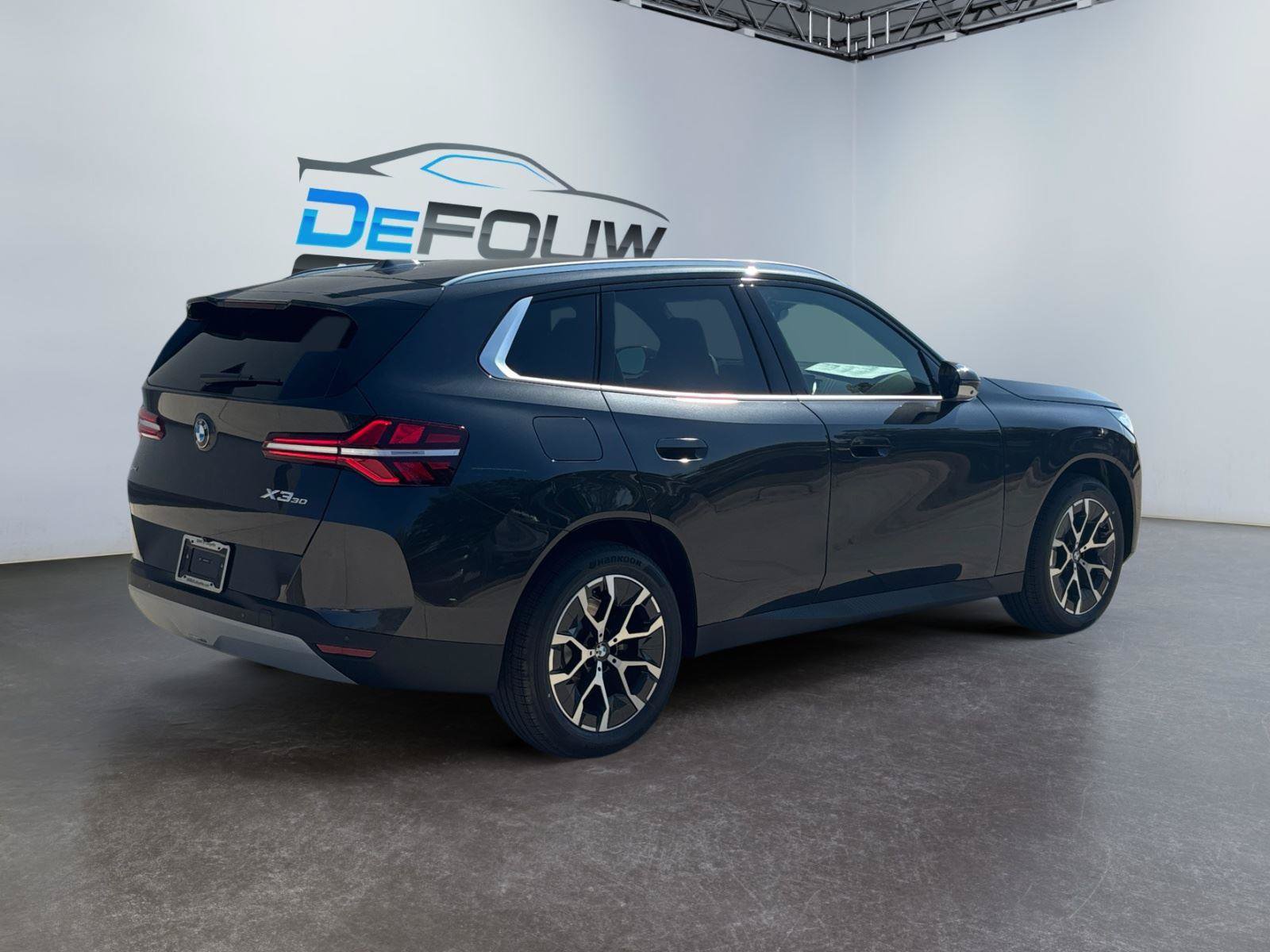 Used 2026 BMW X3 xDrive30i w/ Premium Package AWD/4WD image 3