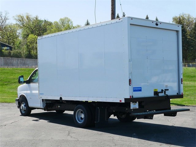 New 2025 Chevrolet Express 3500 Work Van w/ Power Convenience Package image 4