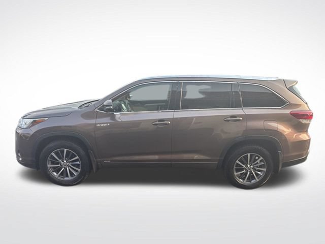 Used 2018 Toyota Highlander XLE AWD/4WD image 4