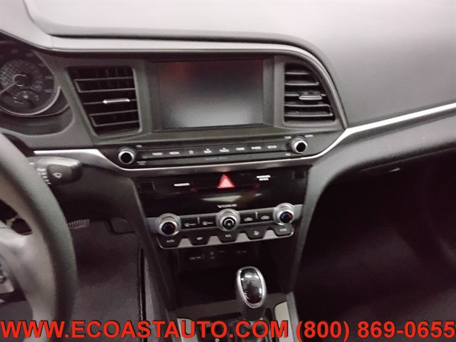 Used 2020 Hyundai Elantra SEL w/ Cargo Package (C1) FWD image 12