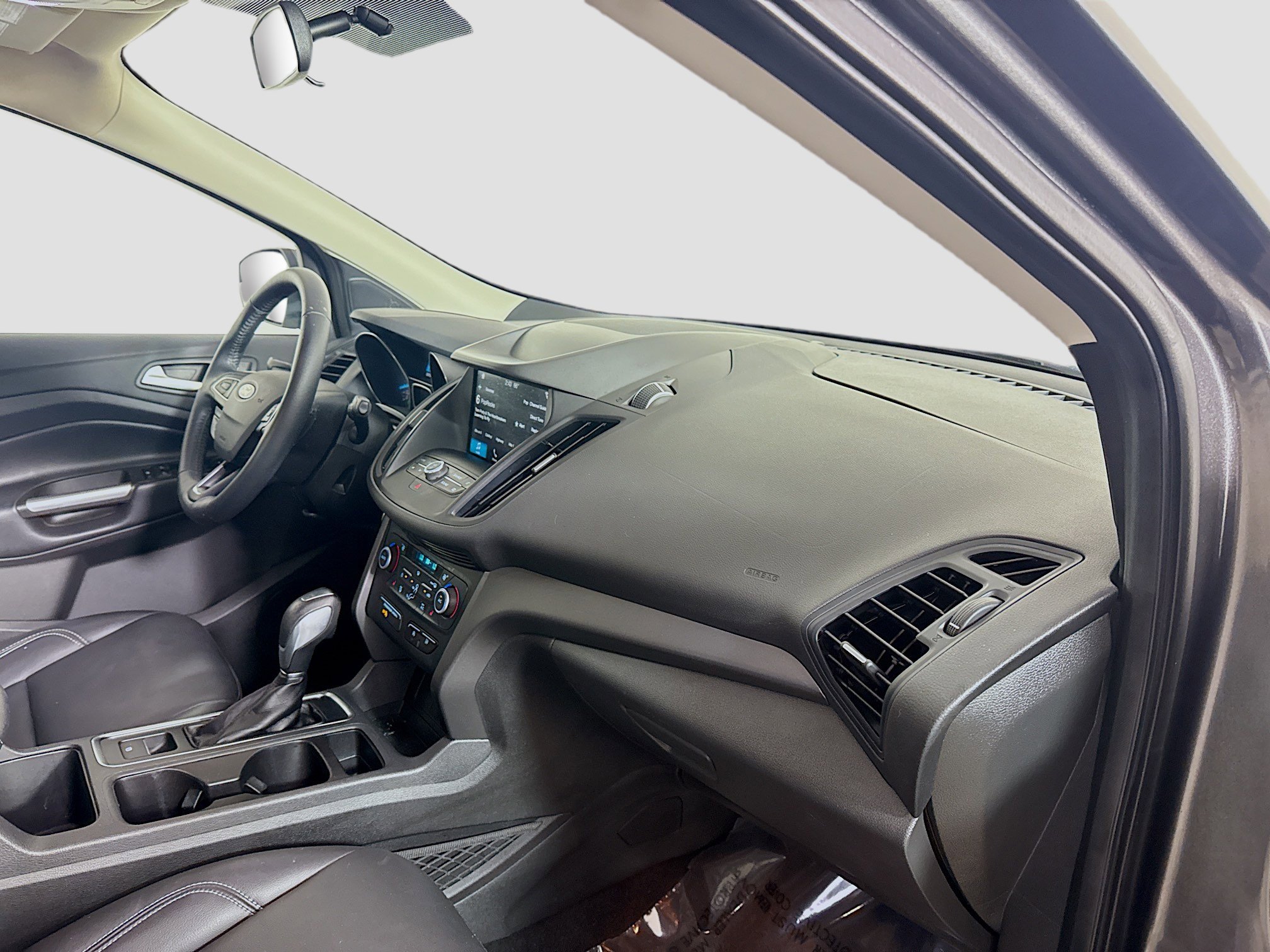 Used 2019 Ford Escape SEL image 30