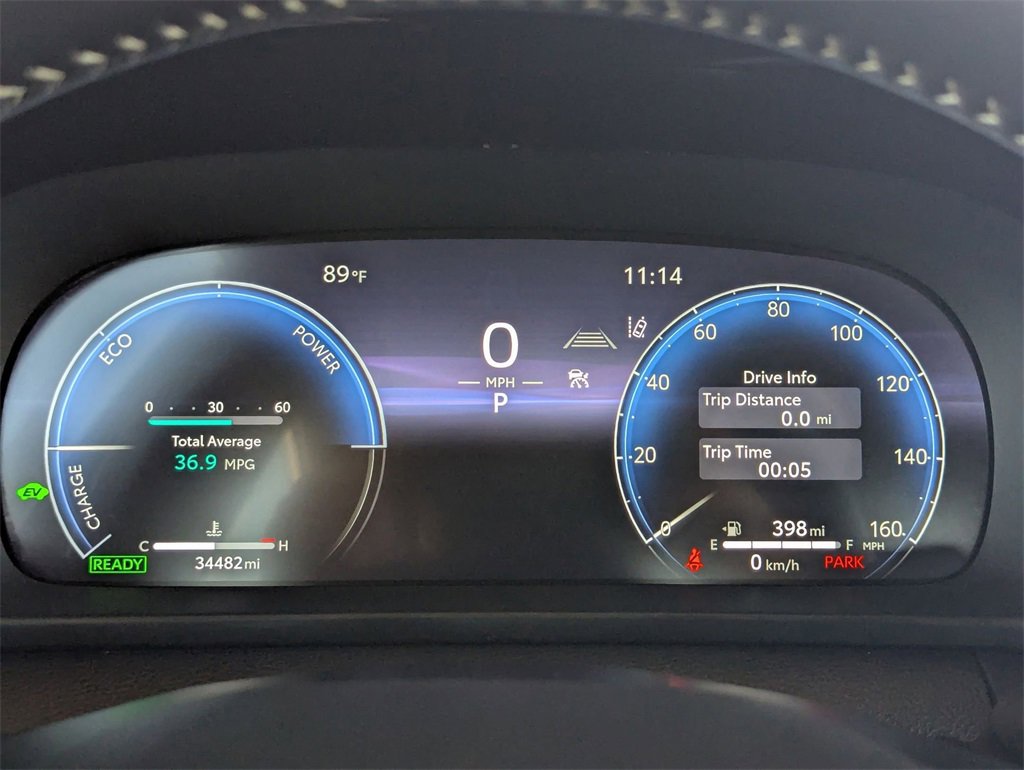 Used 2024 Toyota Crown Limited image 16