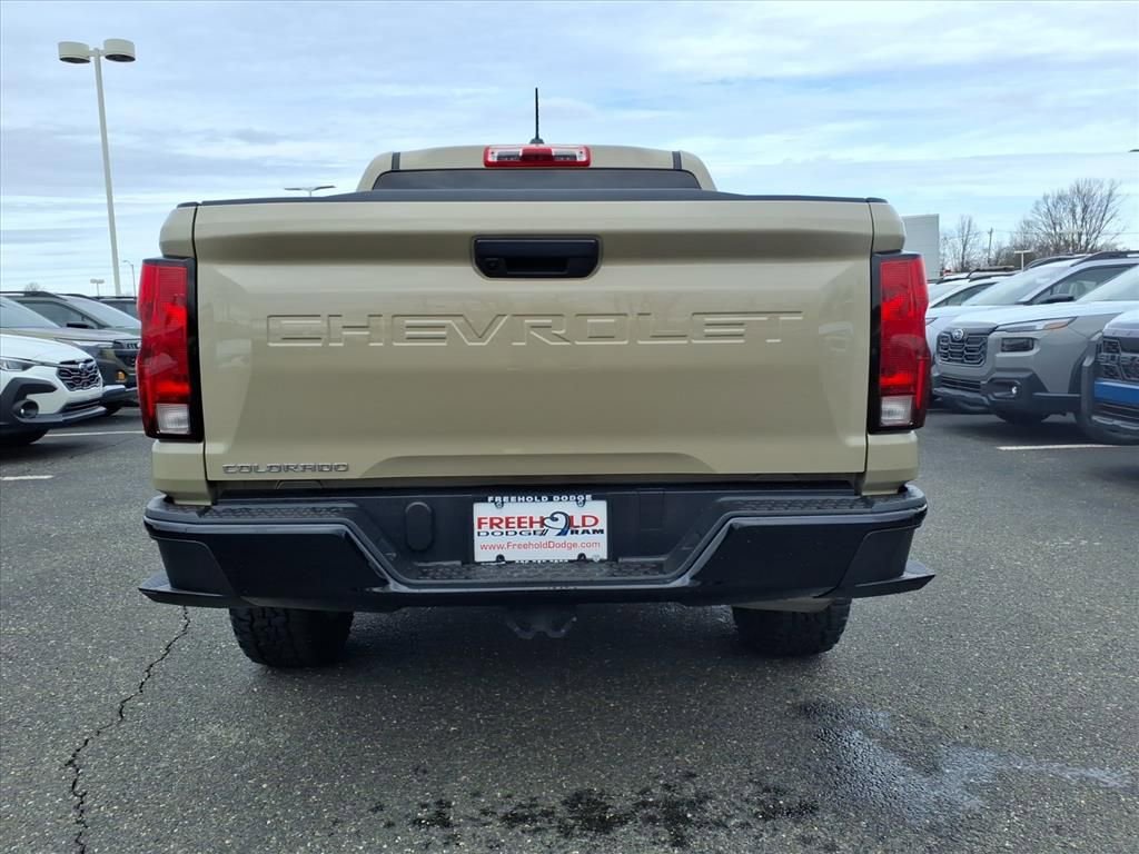 Used 2023 Chevrolet Colorado W/T RWD image 18
