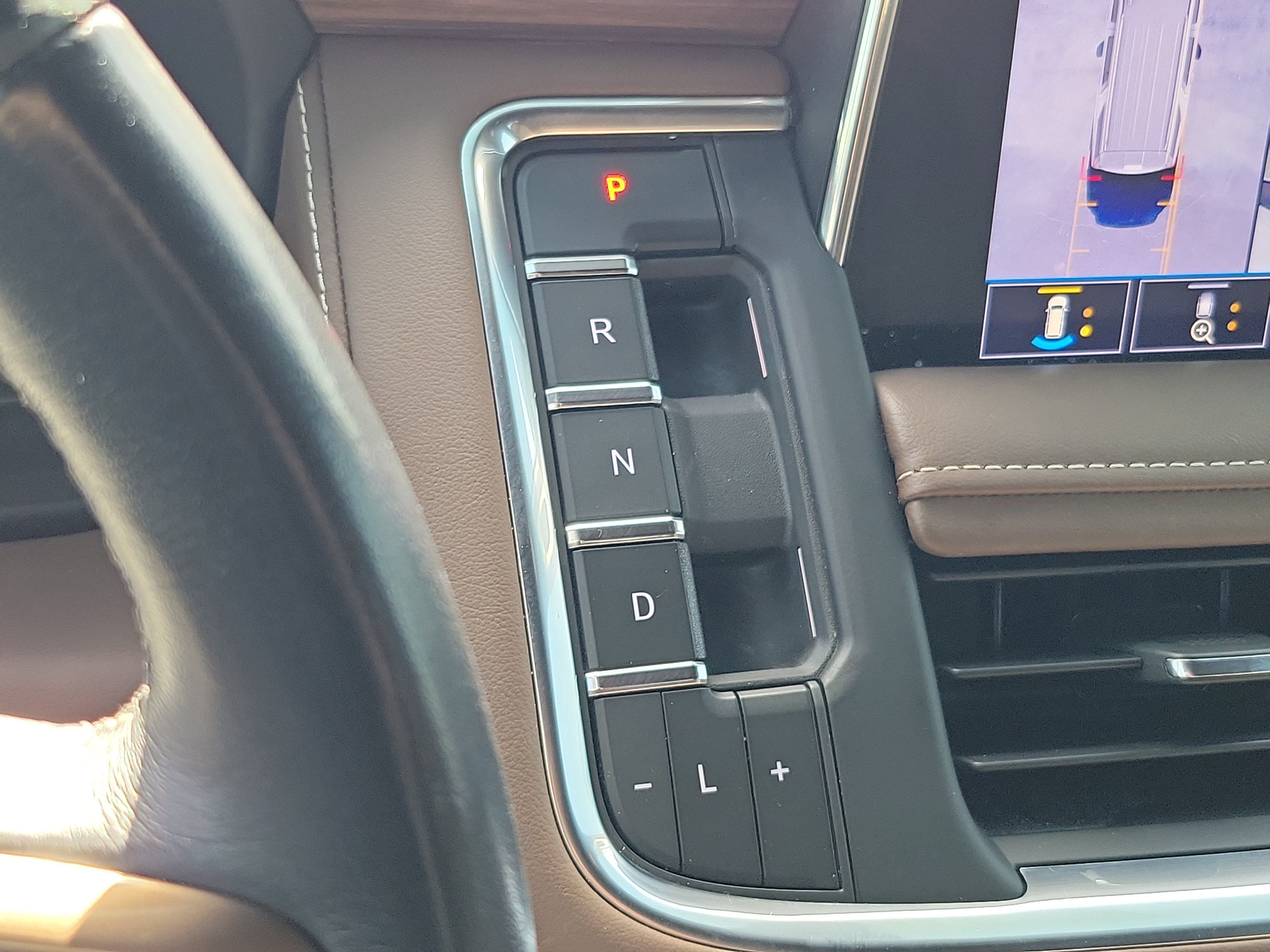 Used 2021 Chevrolet Tahoe High Country RWD image 30