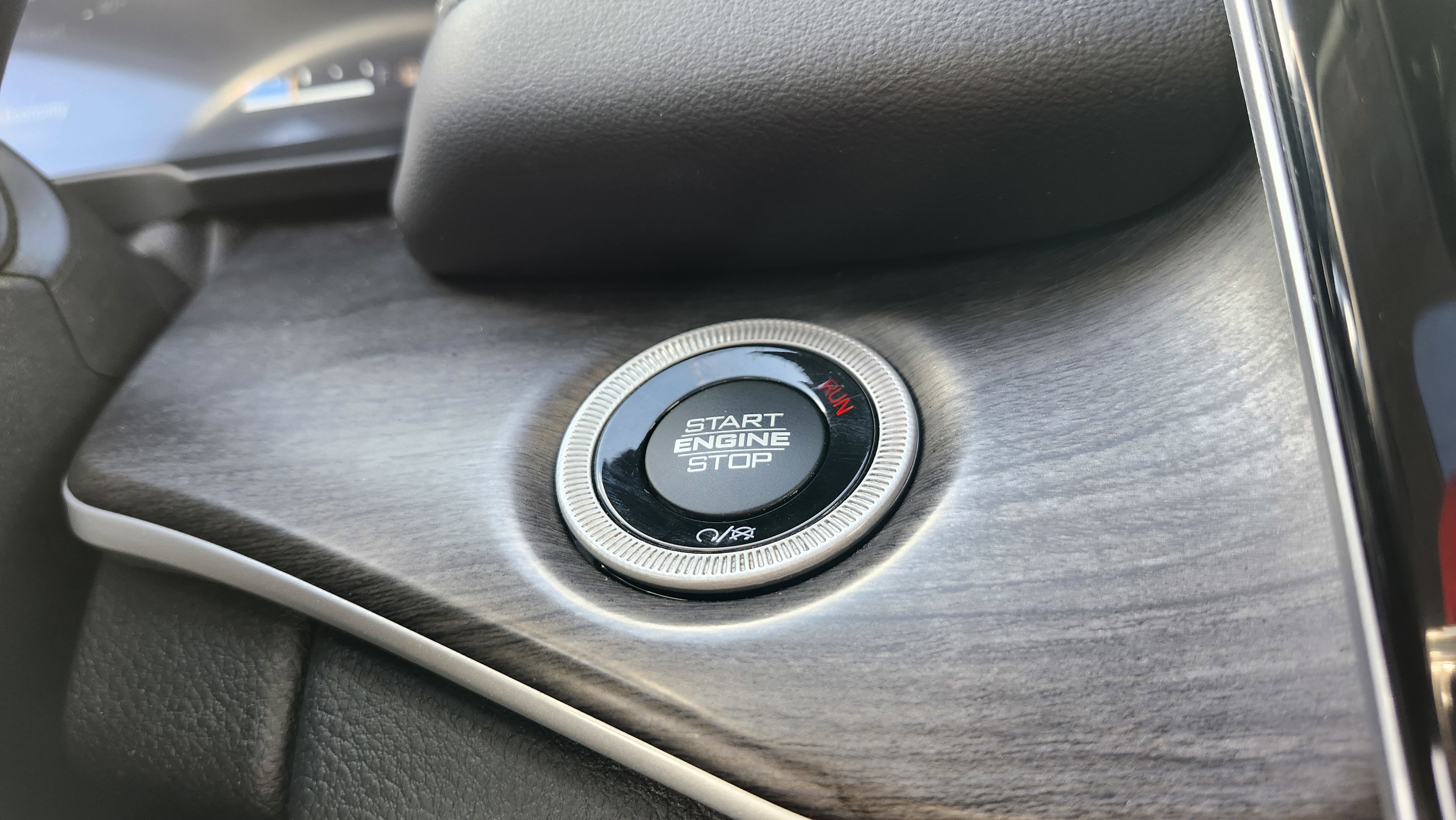 Used 2023 Jeep Grand Cherokee 4WD 4xe image 10