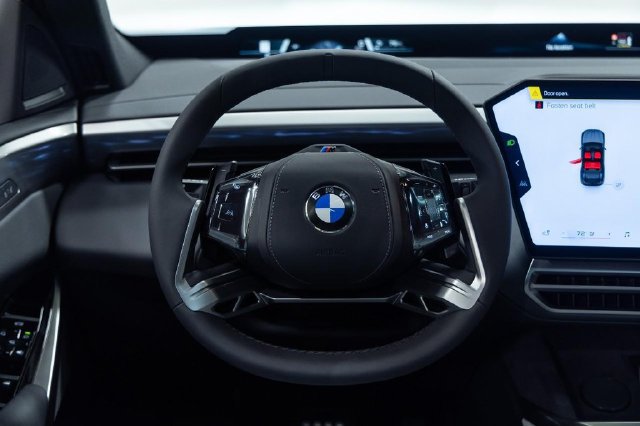 New 2027 BMW X5 xDrive40i AWD/4WD image 17