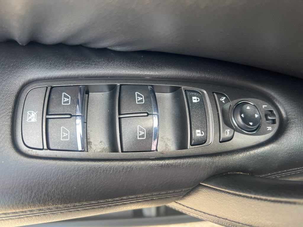 Certified 2023 Nissan Armada SV w/ Cargo Package AWD/4WD image 43