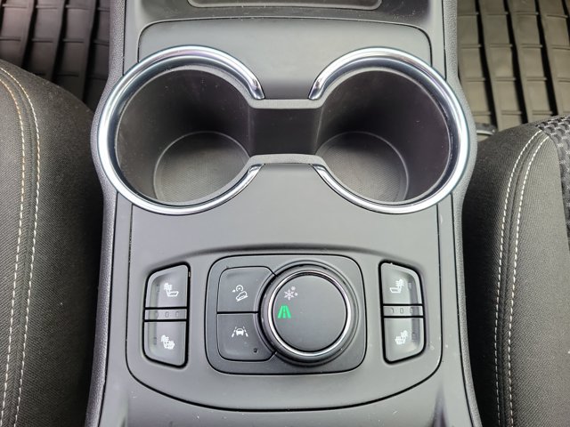 Used 2024 GMC Terrain SLE w/ Driver Convenience Package FWD image 24