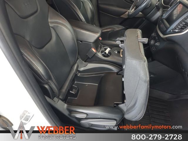 Used 2017 Jeep Cherokee Limited w/ Trailer Tow Group image 10