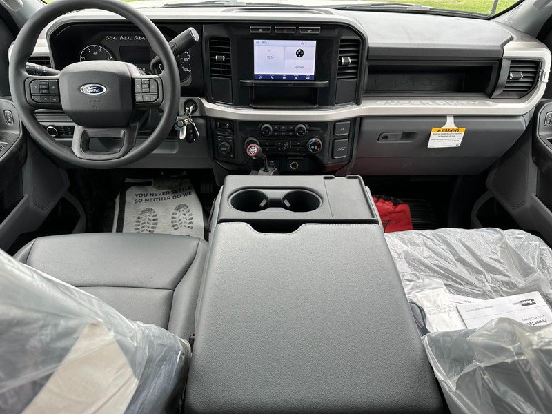 Used 2023 Ford F550 4x4 SuperCab Super Duty image 6