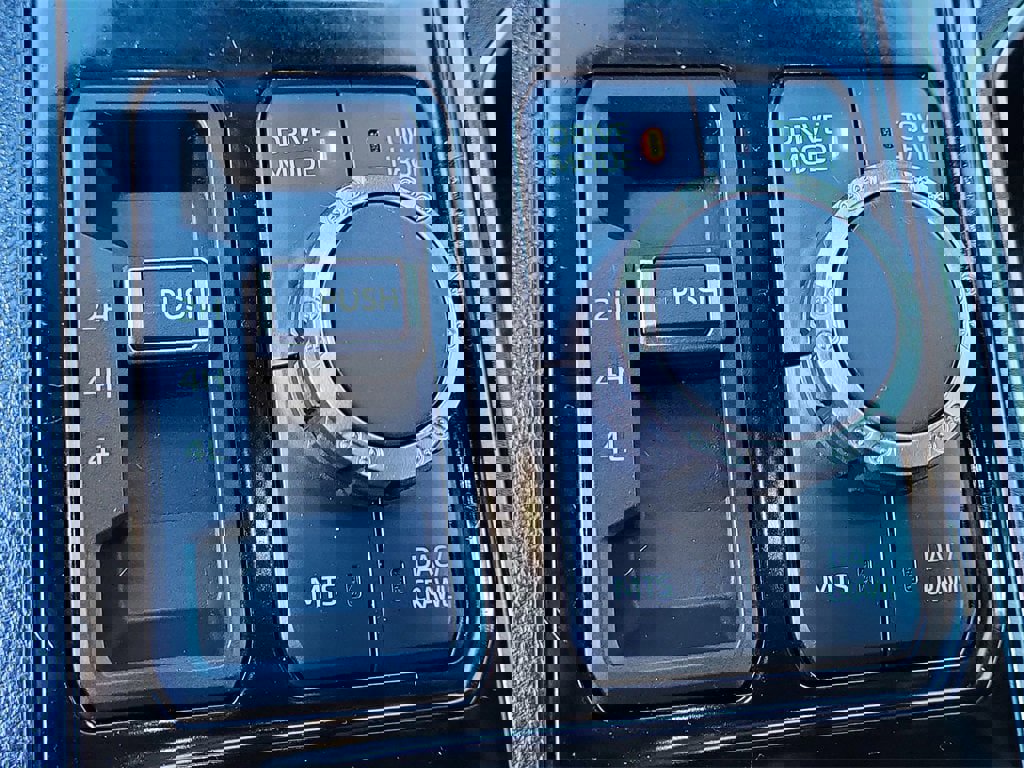 Used 2025 Toyota Tundra SR5 image 27