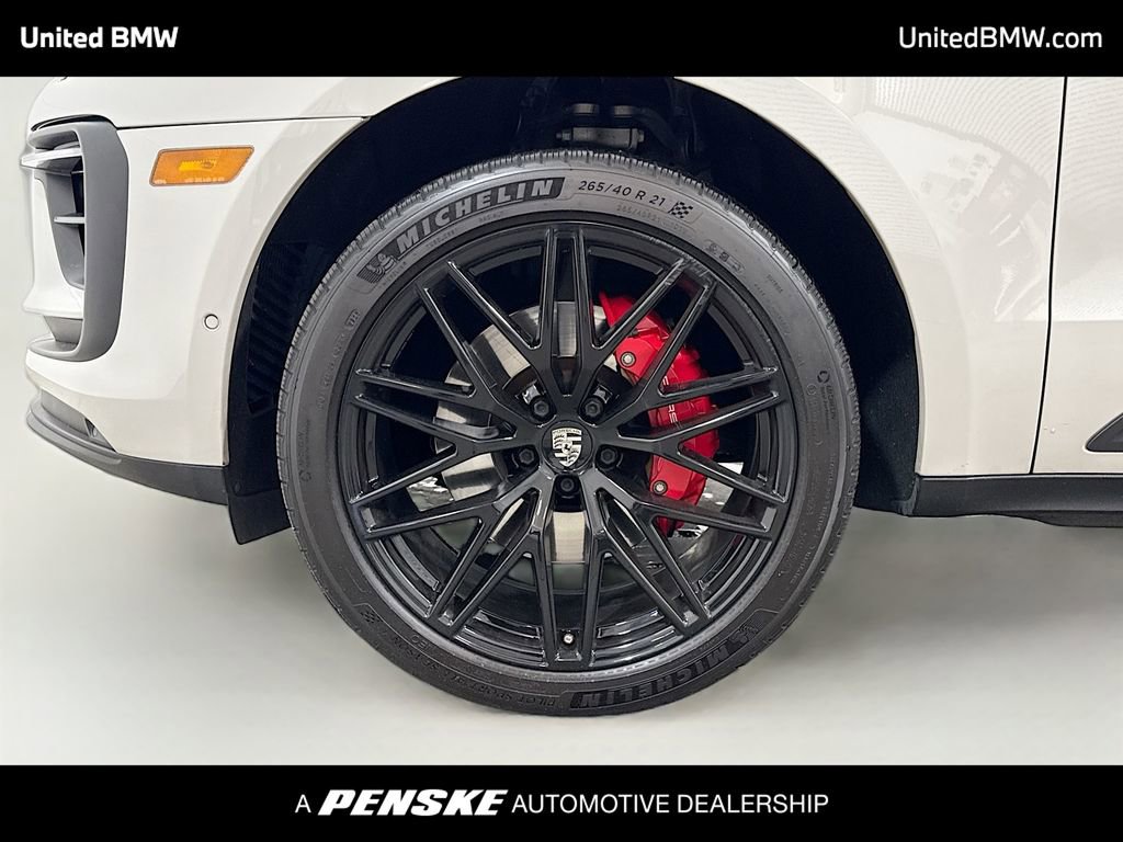 Used 2022 Porsche Macan S AWD/4WD image 2