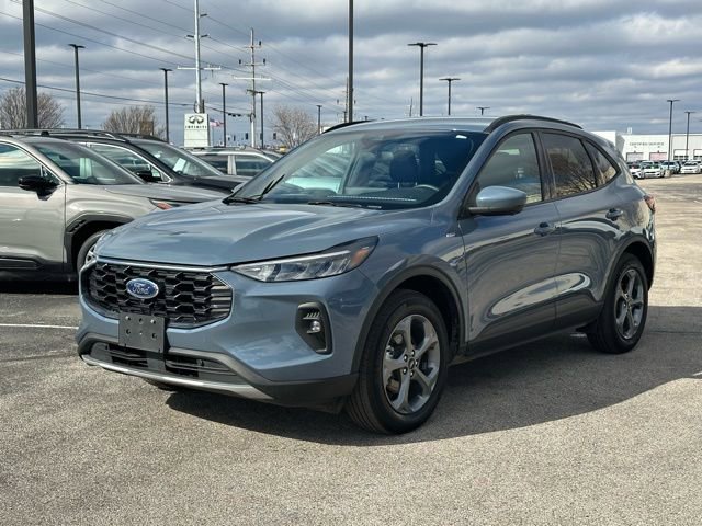 Used 2025 Ford Escape ST-Line Elite w/ Tech Pack #2 image 3