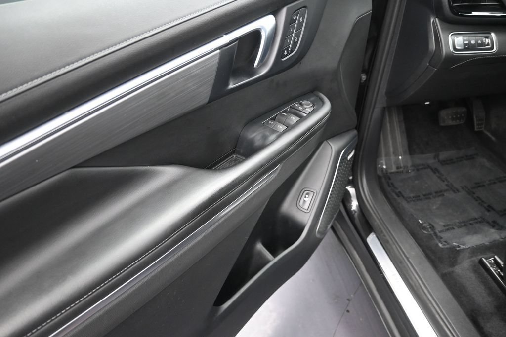 Used 2025 Buick Enclave Preferred w/ Power Package FWD image 10