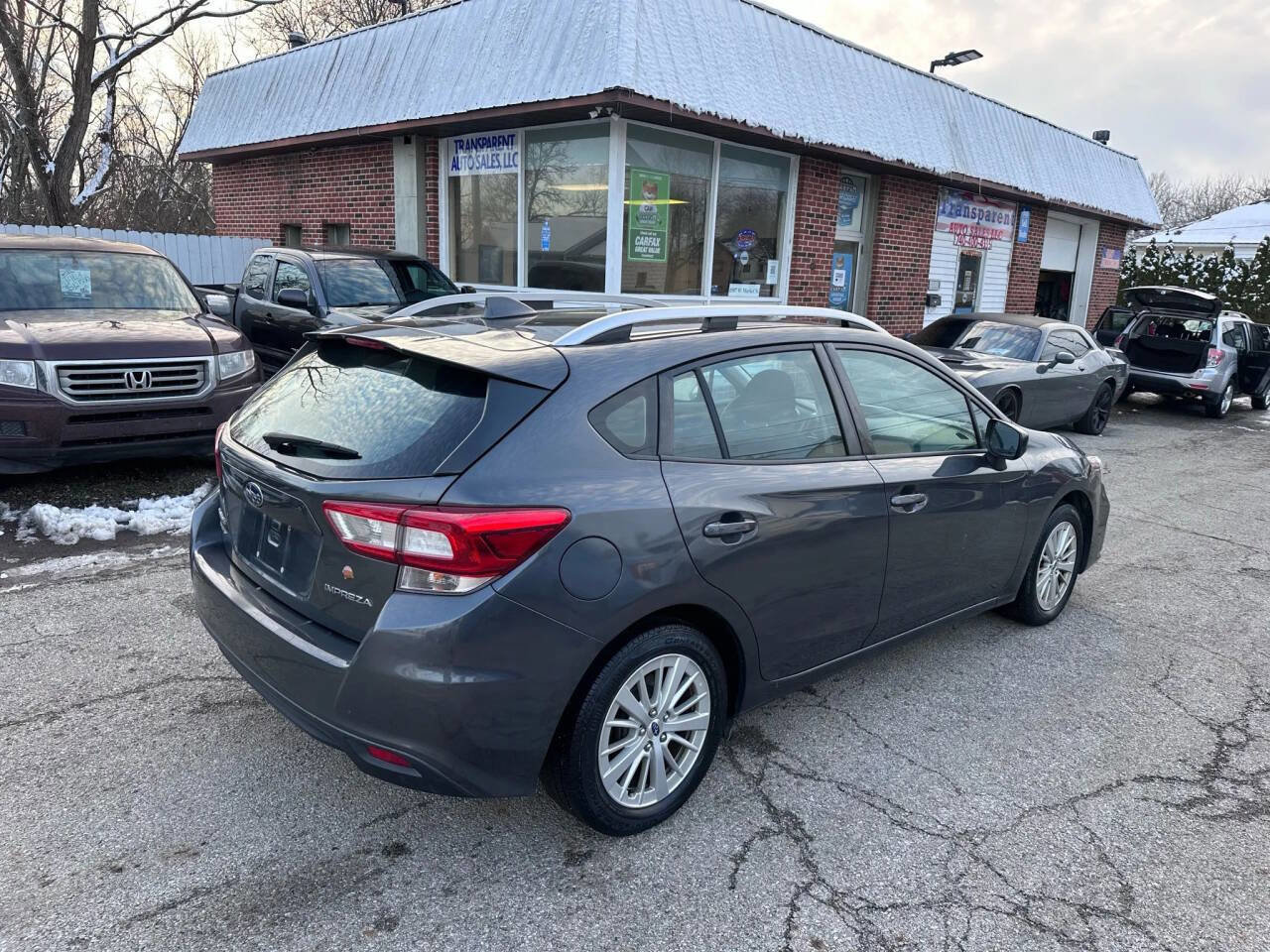 Used 2018 Subaru Impreza 2.0i Premium image 6