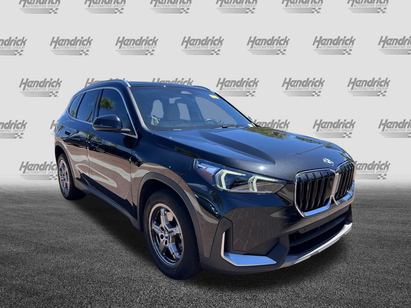 Certified 2023 BMW X1 xDrive28i w/ Convenience Package AWD/4WD image 2