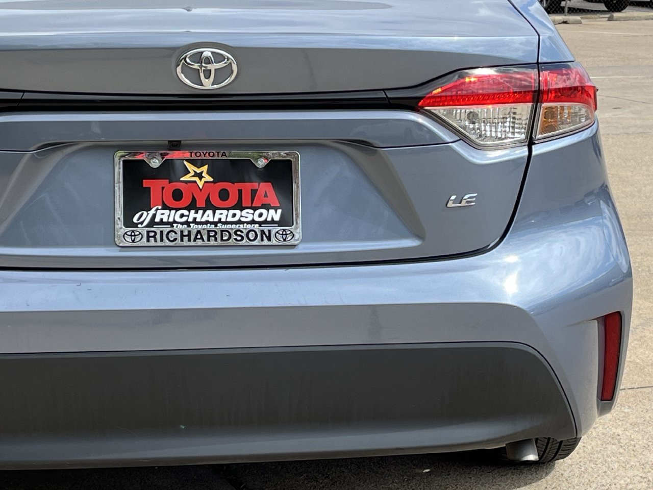 Used 2024 Toyota Corolla LE FWD image 6