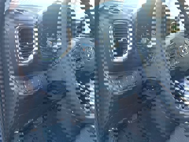 New 2026 Hyundai Venue SE image 18