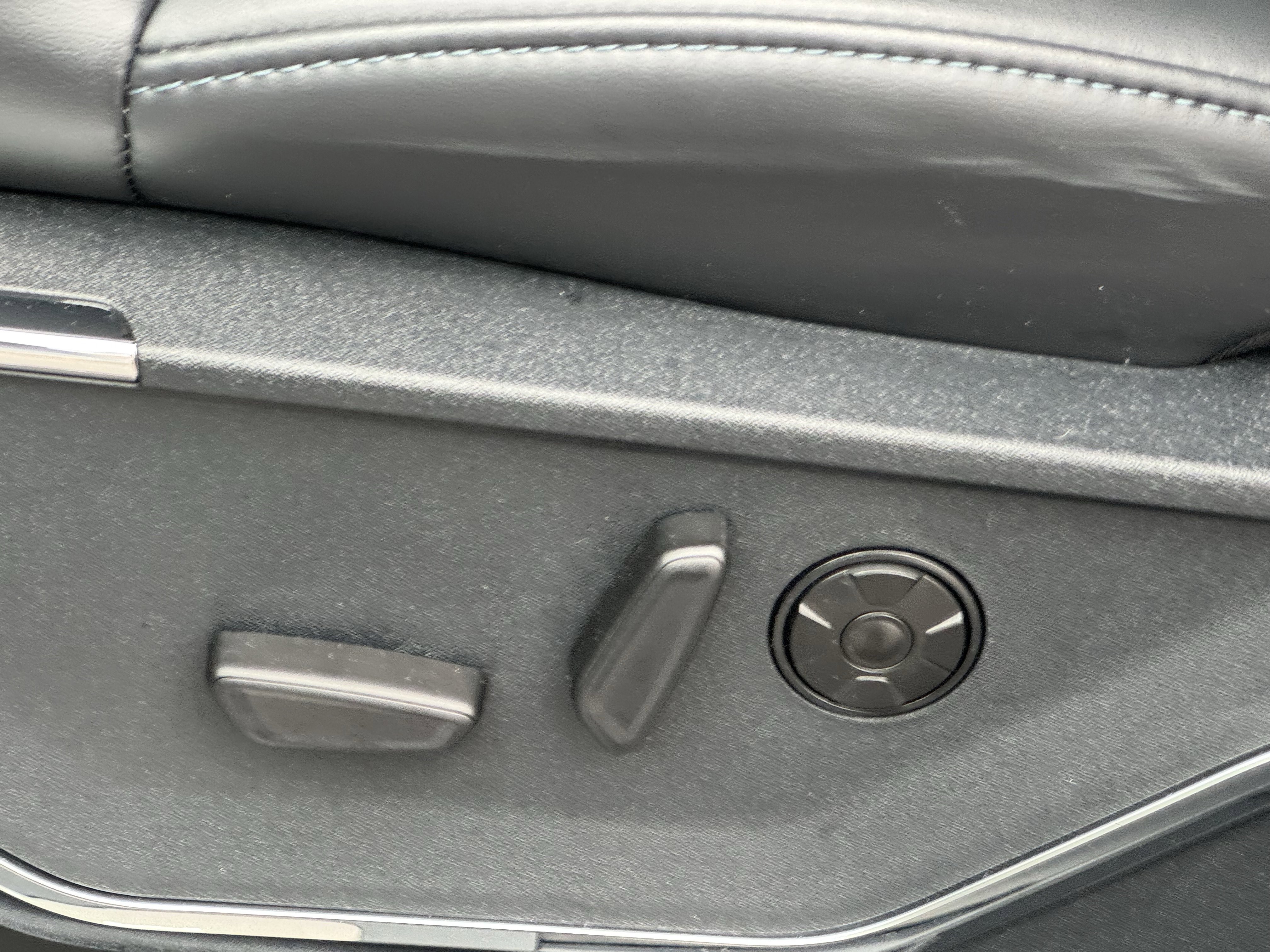 New 2026 Ford F250 Platinum image 14