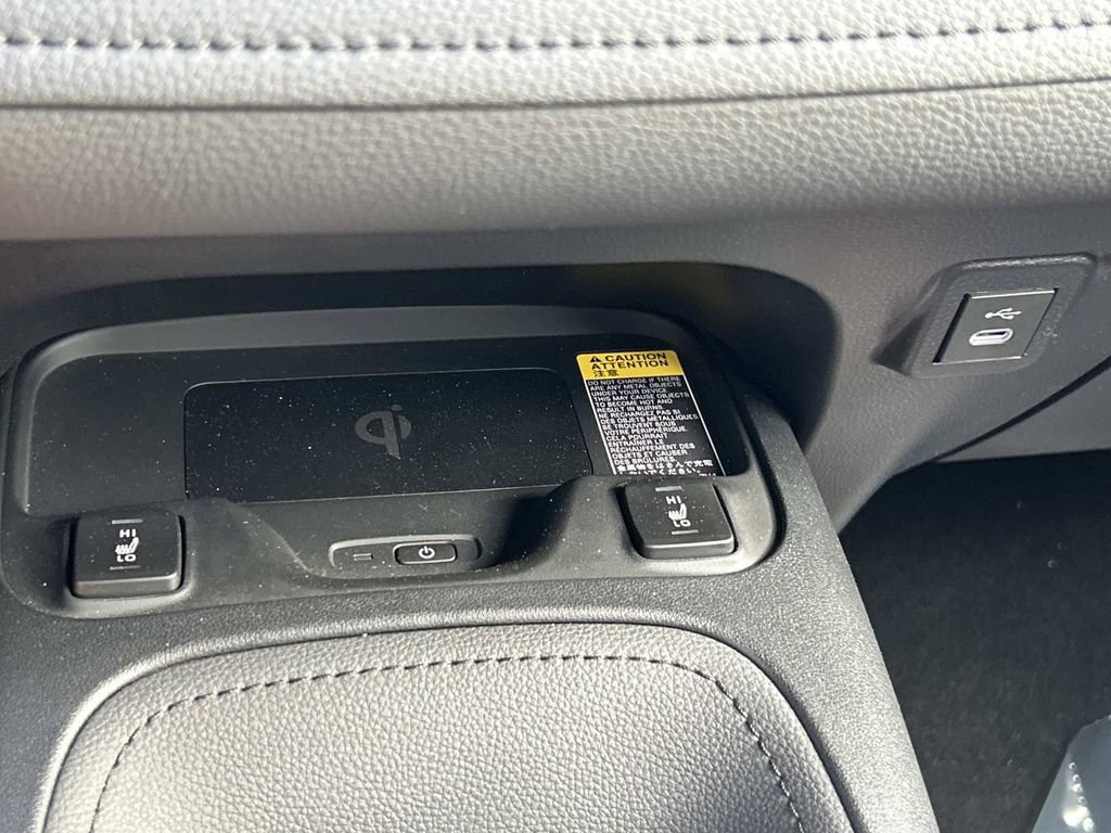 Used 2026 Toyota Corolla SE FWD image 33