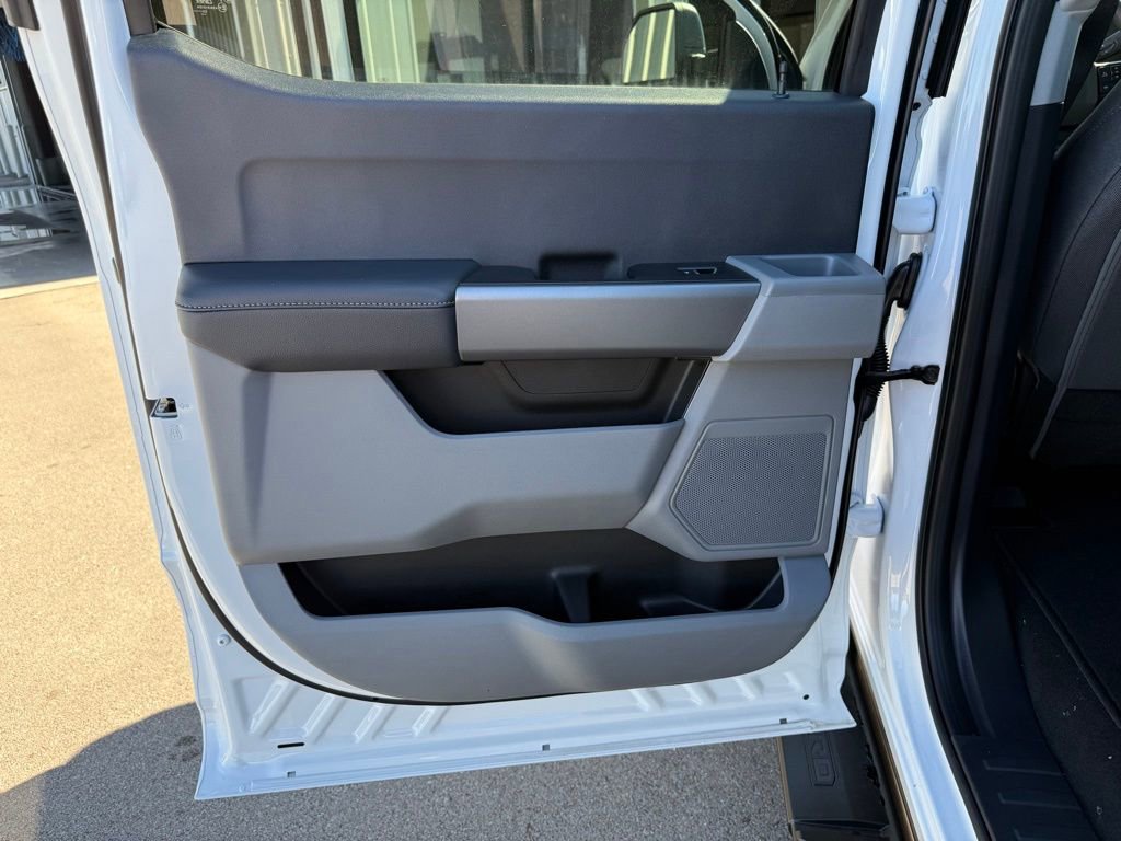 New 2026 Ford F250 XL w/ STX Appearance Package image 9