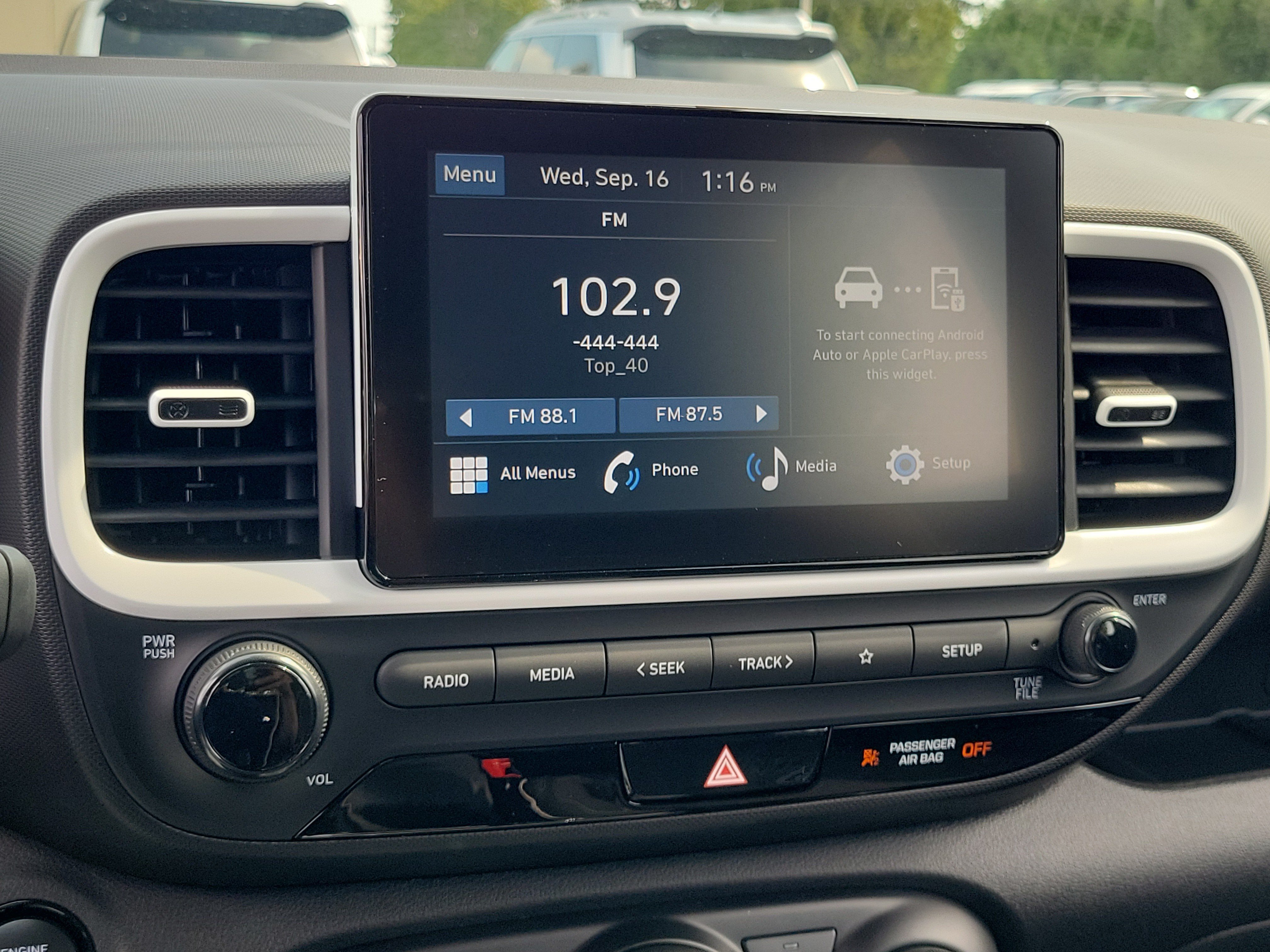 New 2026 Hyundai Venue SEL FWD image 26