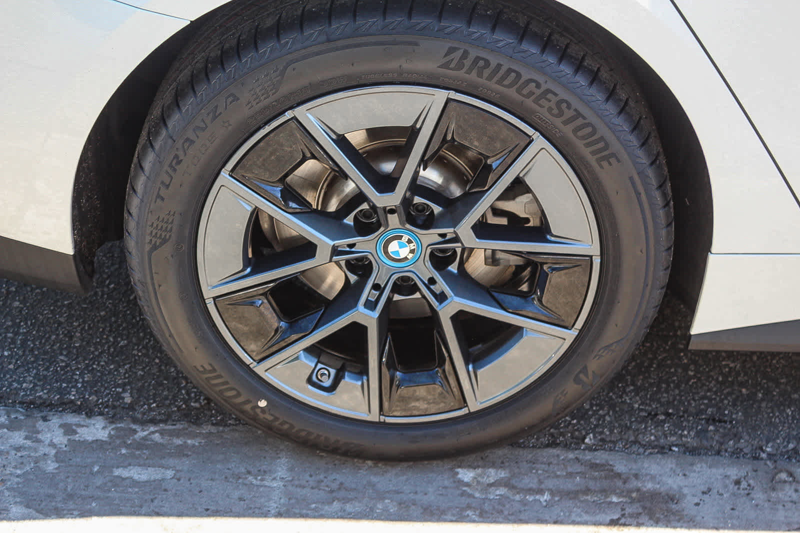 Certified 2023 BMW i4 eDrive35 w/ Premium Package image 8