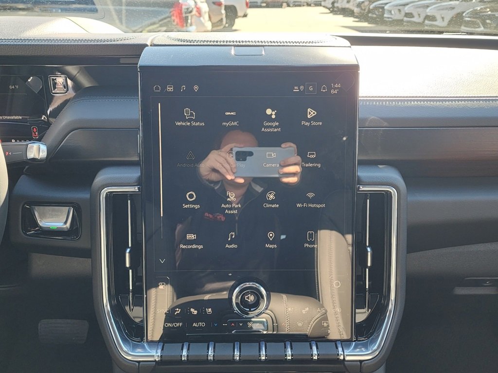 New 2026 GMC Yukon XL Denali w/ Sun & Power Step Package image 29