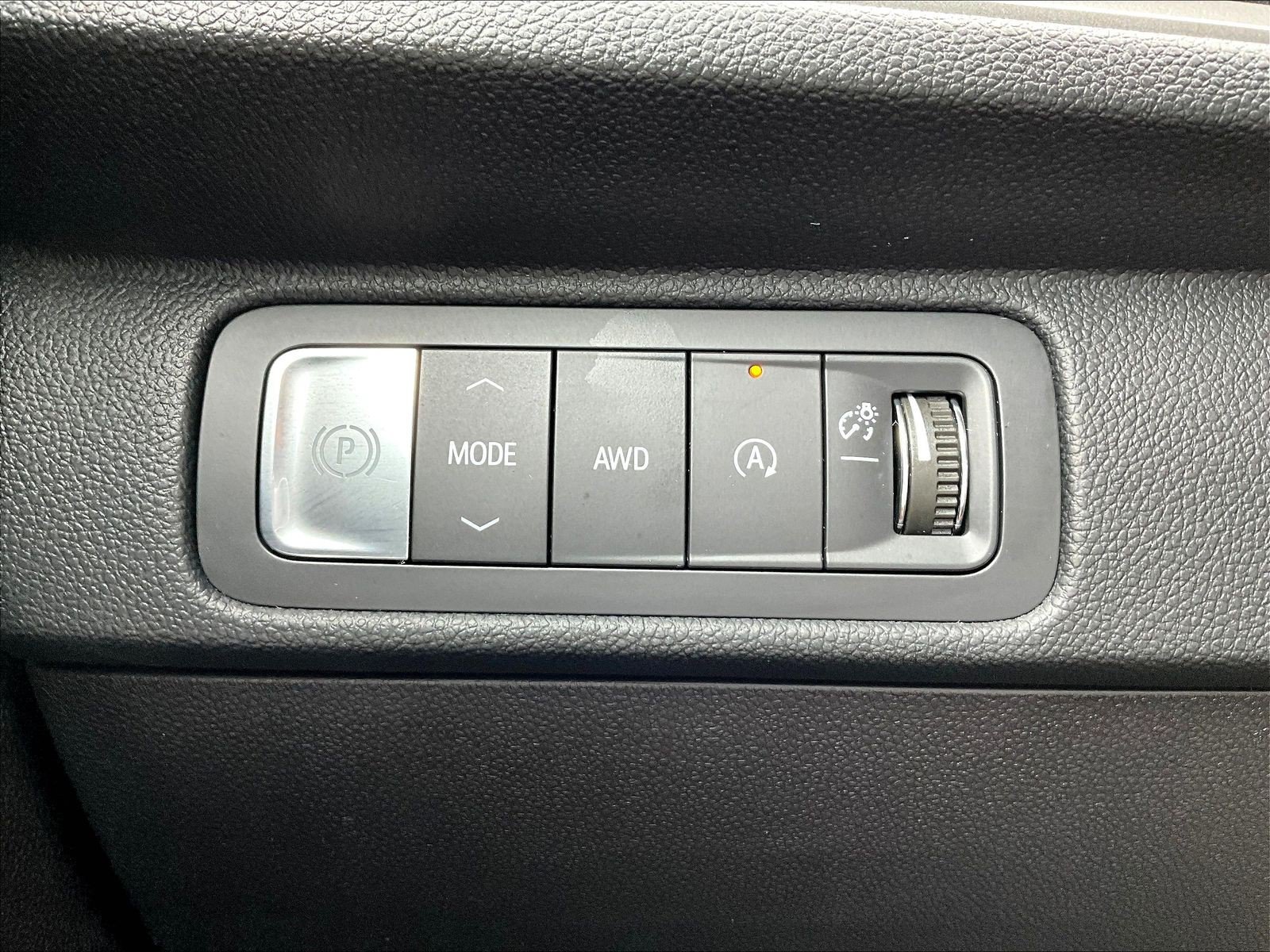 Used 2025 Chevrolet Traverse LT w/ Sun and Wheel Package AWD/4WD image 38