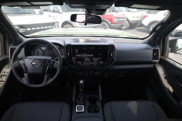 New 2027 Nissan Frontier SV w/ SV Convenience Package AWD/4WD image 7