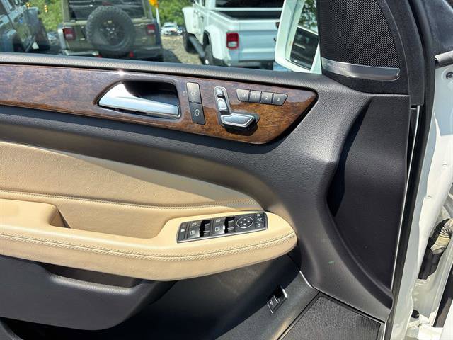 Used 2017 Mercedes-Benz GLS 450 4MATIC w/ Premium Package image 21