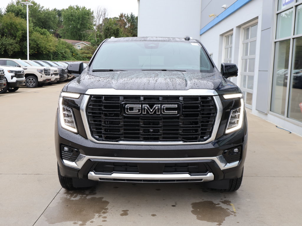 New 2026 GMC Yukon XL Denali w/ Denali Reserve Package AWD/4WD image 5